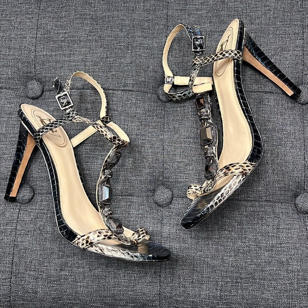 * Vince Camuto Signature Daria heels - Picture 2 of 5